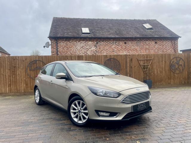 FORD FOCUS 1.0 T EcoBoost Titanium