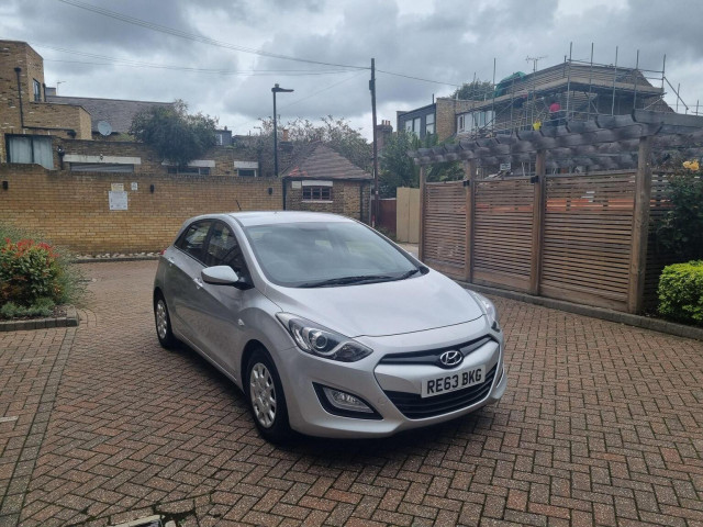 HYUNDAI I30