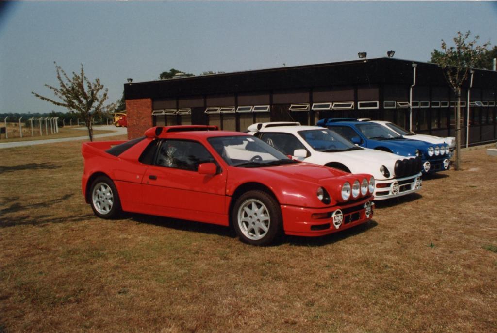 FORD RS200