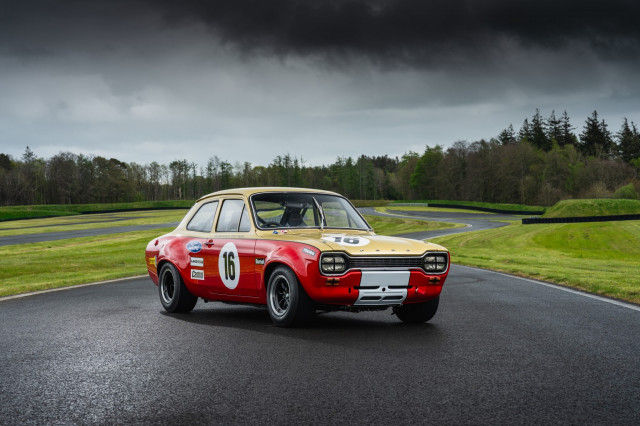 FORD ESCORT AMR 68