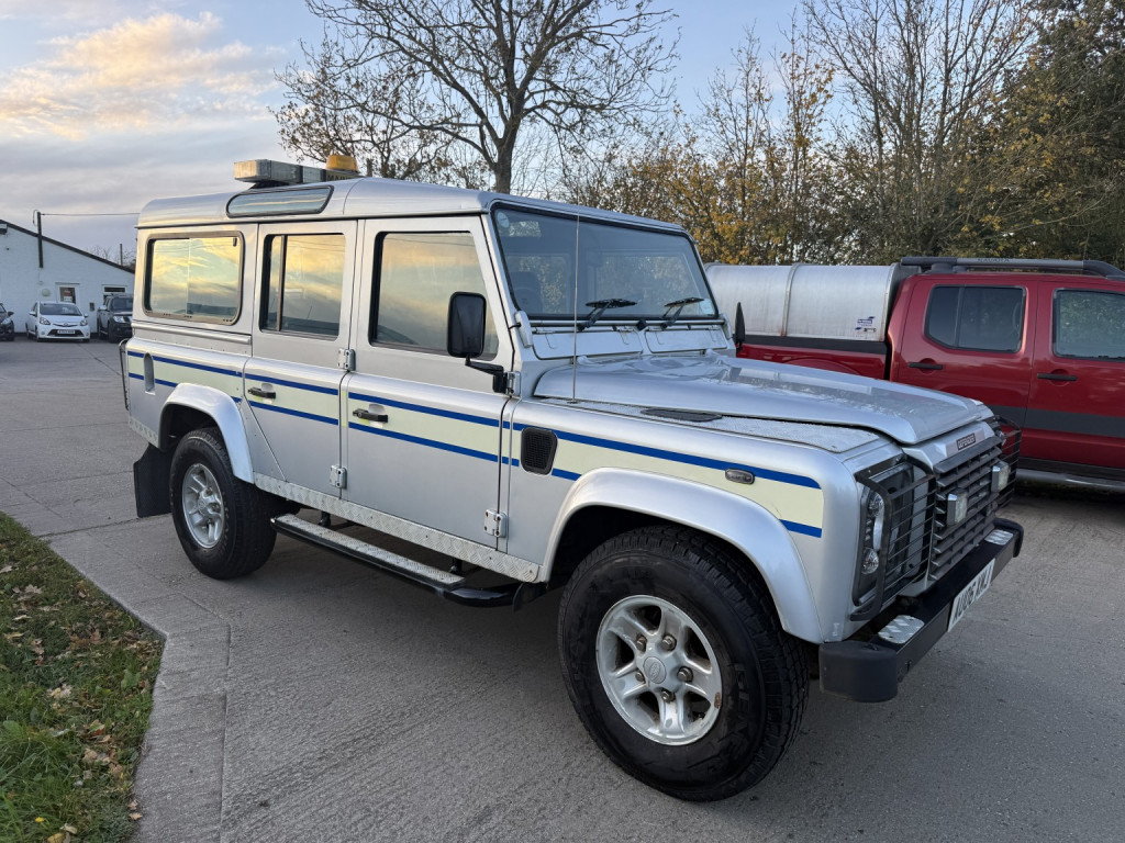 LAND ROVER DEFENDER 2.5 TDi XS