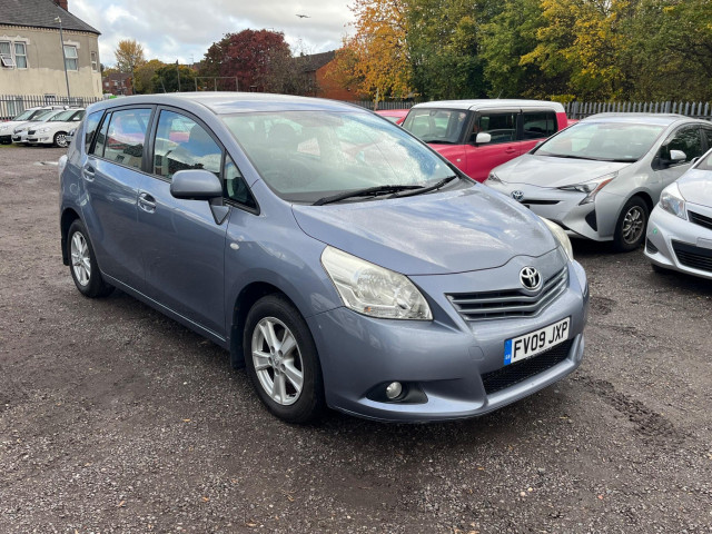 TOYOTA VERSO 2.0 D-4D TR Euro 4 5dr