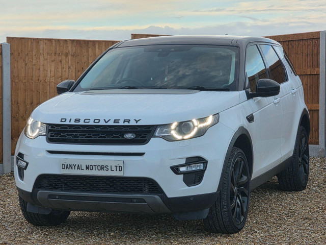 LAND ROVER DISCOVERY SPORT 2.0 TD4 HSE Black Auto 4WD Euro 6 (s/s) 5dr