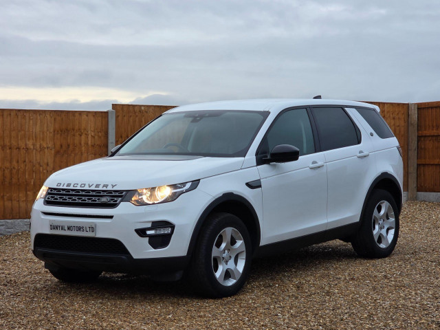 LAND ROVER DISCOVERY SPORT 2.0 TD4 Pure Edition 4WD Euro 6 (s/s) 5dr (5 Seat)