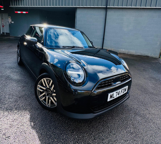 MINI HATCH COOPER