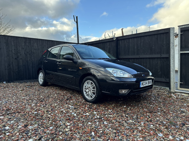 FORD FOCUS 1.6 i 16v LX