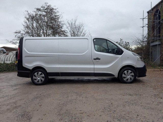 RENAULT TRAFIC 1.6 dCi 29 Business LWB Standard Roof Euro 5 5dr