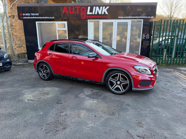 MERCEDES-BENZ GLA