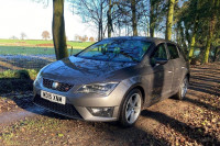 SEAT LEON