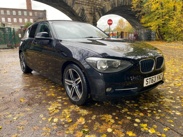 BMW 1 SERIES
