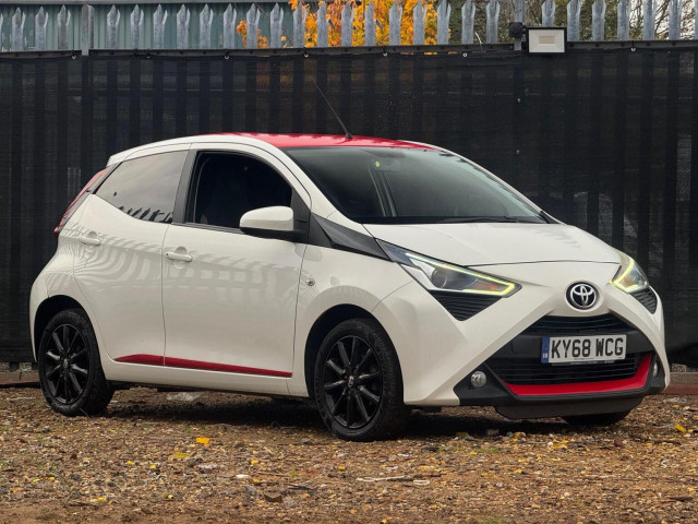 TOYOTA AYGO