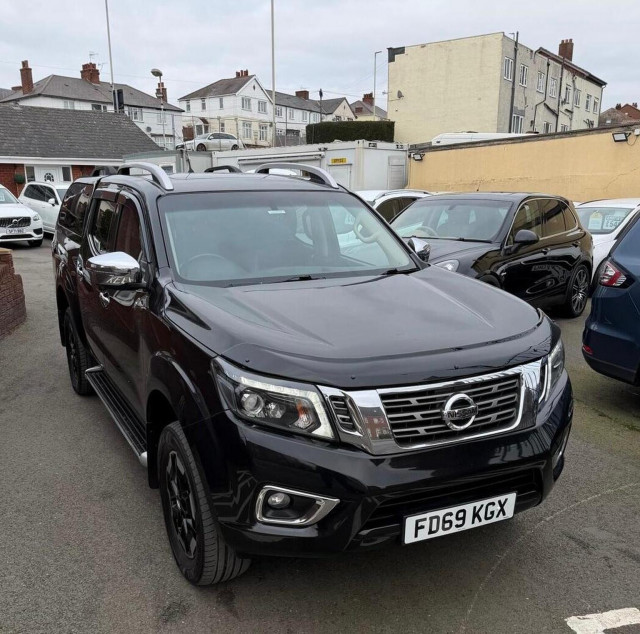 NISSAN NAVARA