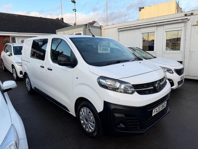 VAUXHALL VIVARO