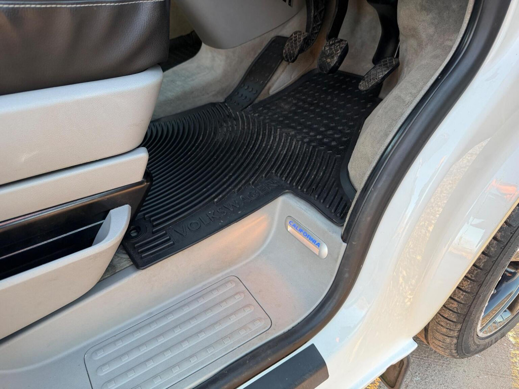 VOLKSWAGEN CALIFORNIA