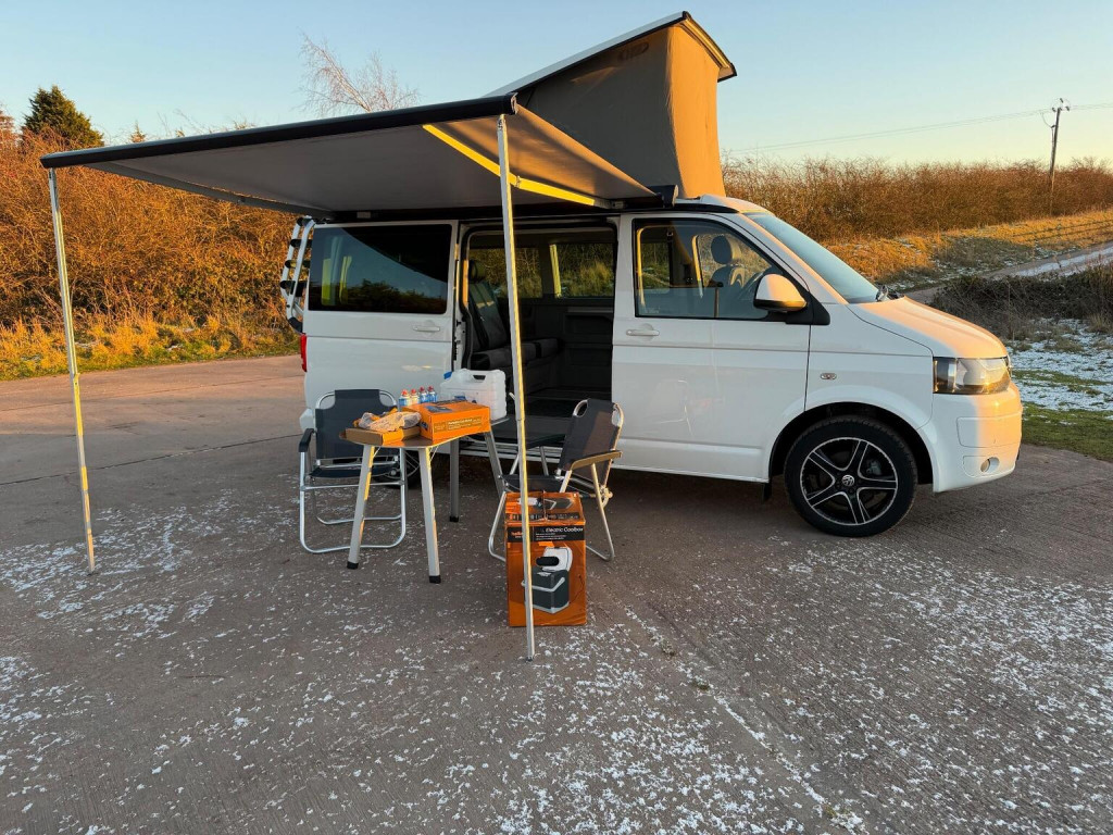 VOLKSWAGEN CALIFORNIA