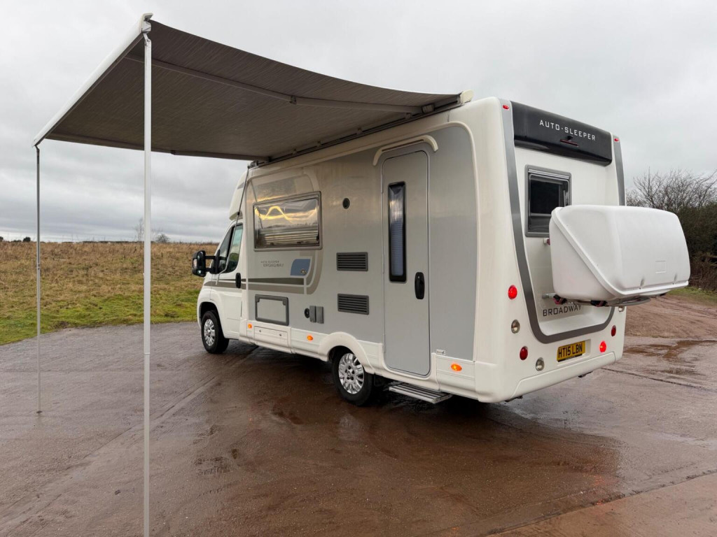 AUTO-SLEEPERS BROADWAY EK