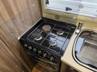 AUTO-SLEEPERS BROADWAY EK