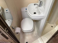 AUTO-SLEEPERS BROADWAY EK