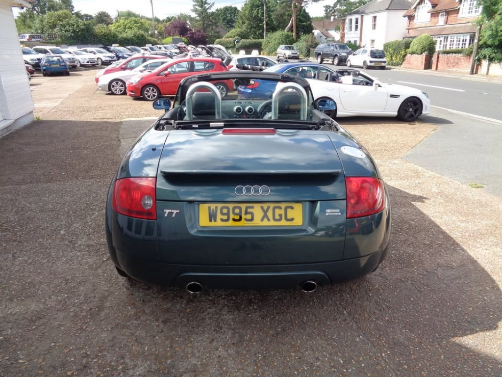 AUDI TT