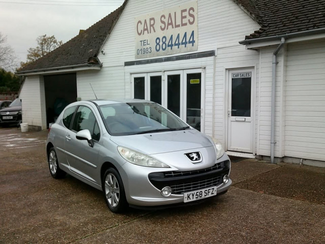 PEUGEOT 207