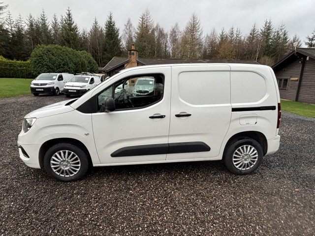 VAUXHALL COMBO 1.6 Turbo D 2300 Sportive