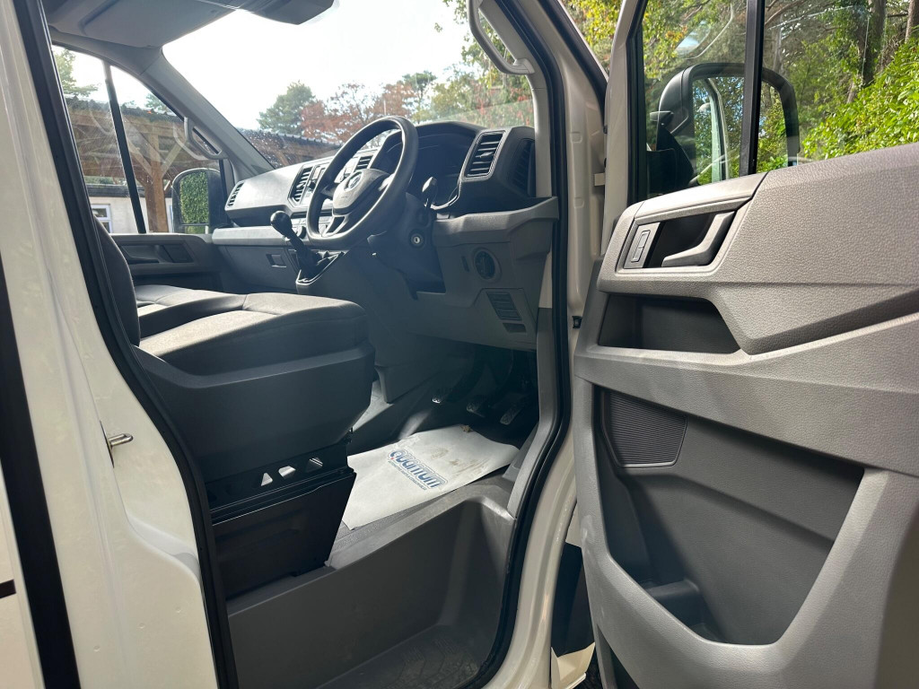VOLKSWAGEN CRAFTER