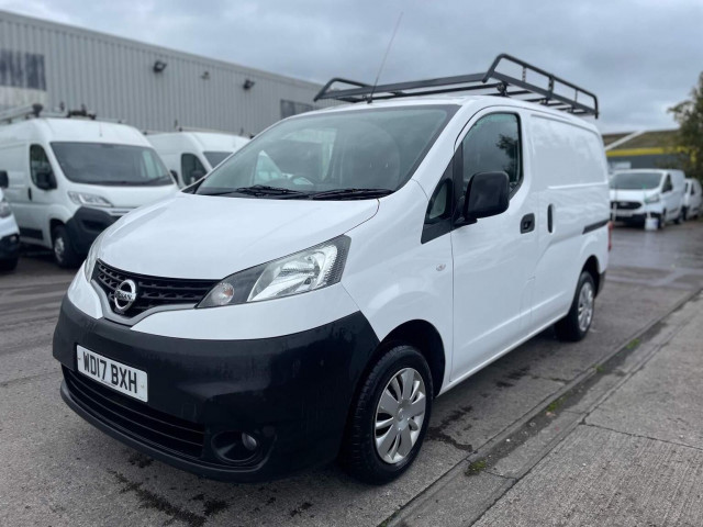 NISSAN NV200