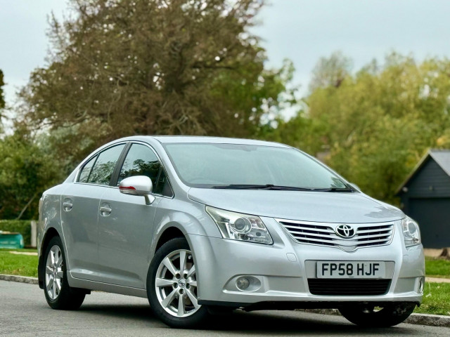 TOYOTA AVENSIS 1.8 V-Matic TR Multidrive Euro 4 4dr