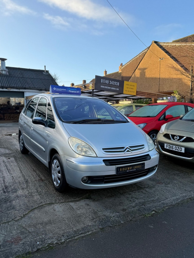CITROEN XSARA PICASSO 1.6 i 16V Desire