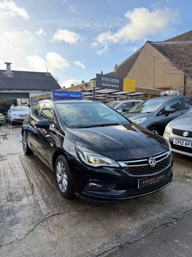 VAUXHALL ASTRA 1.6 CDTi ecoTEC BlueInjection Tech Line Nav