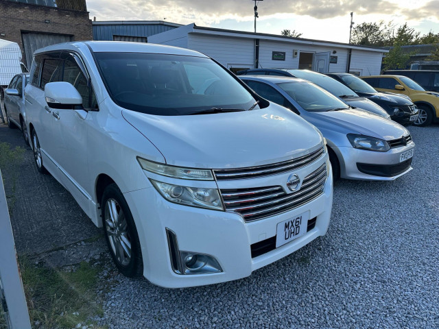 NISSAN ELGRAND
