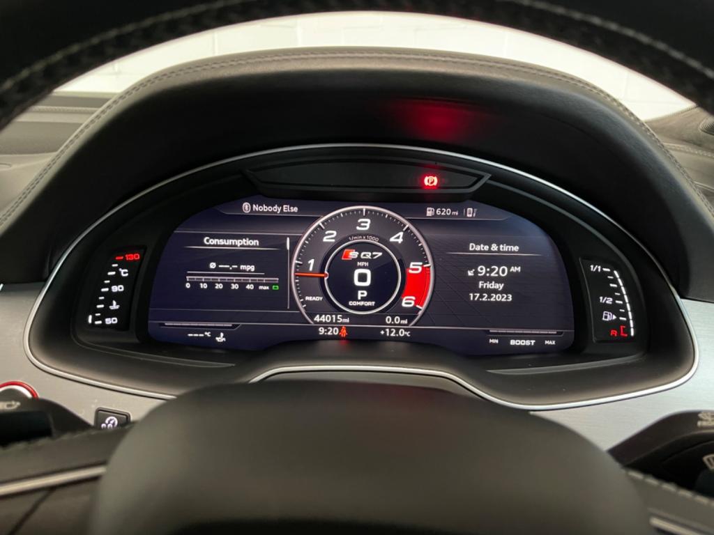 AUDI SQ7